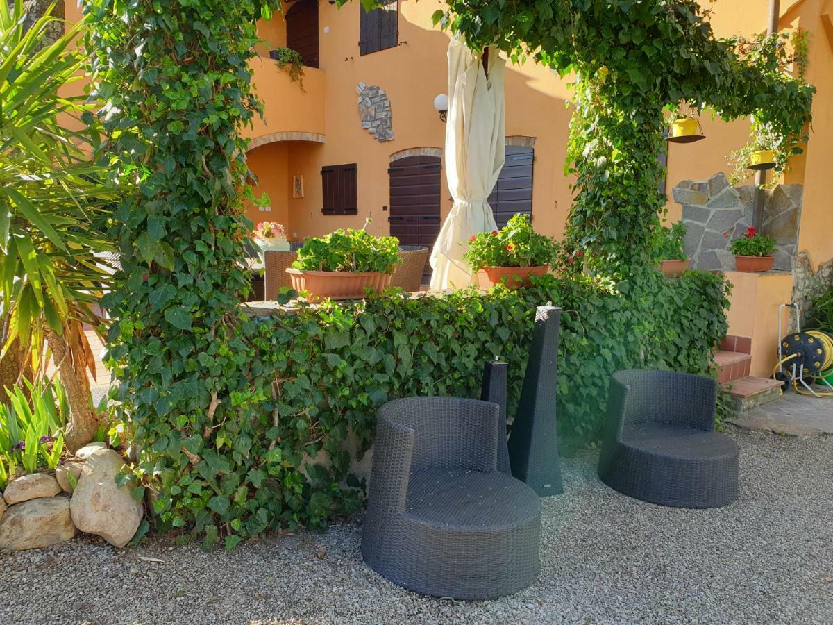 Il Leccio - Casa Toscana Il Fienile غامباسي تيرمي المظهر الخارجي الصورة